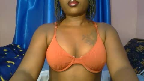 Snapshot of sexy_lunar chatting on April 2026 05:59:01 PM lunar online show from April 2026 05:59:01 PM