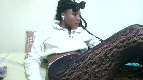 Snapshot of sexy_mariannah chatting on March 2026 05:15:02 AM sexy_mariannah online show from March 2026 05:15:02 AM