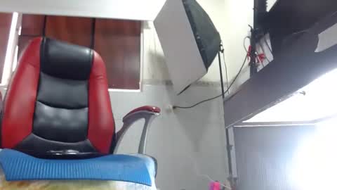 MARIPOSA online show from October 2025 02:25:02 PM