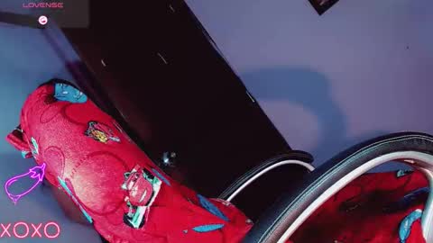 queen online show from April 2026 12:23:01 PM