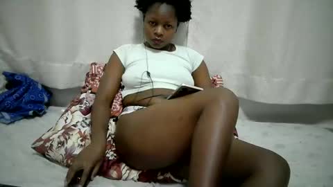 Snapshot of sexy_nanah chatting on May 2026 03:41:02 PM sexy_nanah online show from May 2026 03:41:02 PM