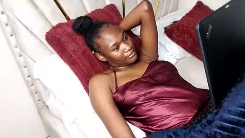 Snapshot of sexy_nyla chatting on April 2026 06:56:02 PM Nyla online show from April 2026 06:56:02 PM