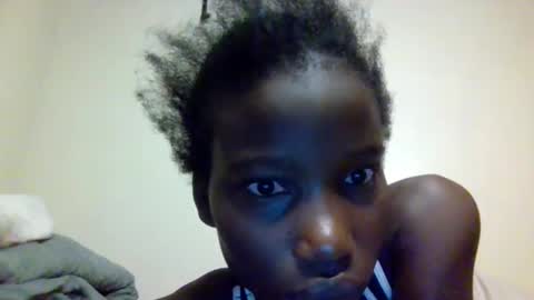 sexy_petittie online show from October 2025 02:42:01 AM