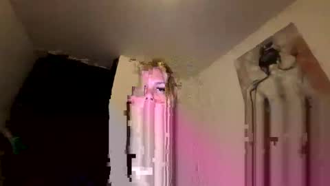 sexyaleja001 online show from December 2025 06:56:01 PM