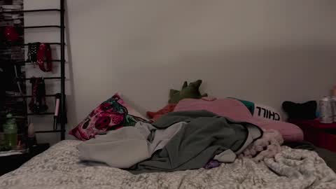 Snapshot of sexyandstoned420 chatting on January 2025 07:36:01 AM Kali Brent online show from January 2025 07:36:01 AM