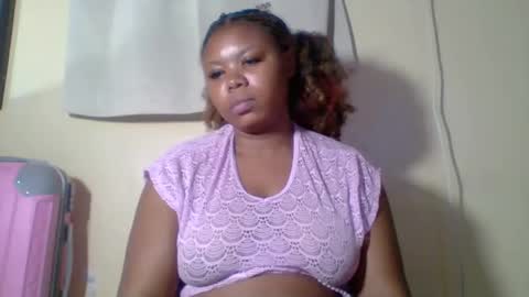 Snapshot of sexyapple2023 chatting on October 2025 01:01:01 PM ashley online show from October 2025 01:01:01 PM