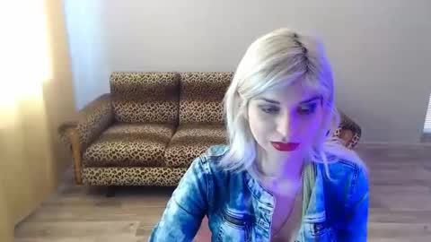 sexybeatriice online show from February 2025 07:11:01 AM