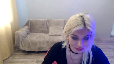 sexybeatriice online show from March 2026 07:19:02 AM