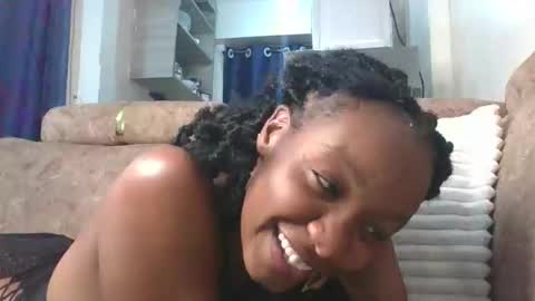 Snapshot of sexycarinah chatting on February 2026 08:16:01 PM Carinah online show from February 2026 08:16:01 PM