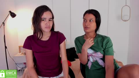 Snapshot of sexychanell_18 chatting on January 2025 03:39:02 PM chanell and yina online show from January 2025 03:39:02 PM