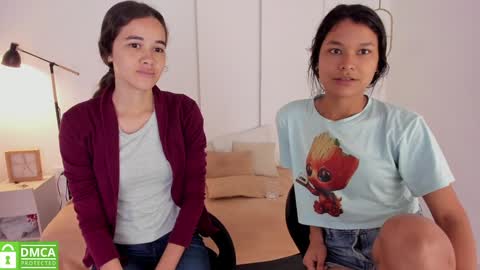 Snapshot of sexychanell_18 chatting on January 2025 12:50:02 PM chanell and yina online show from January 2025 12:50:02 PM