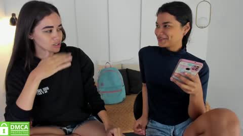 Snapshot of sexychanell_18 chatting on January 2025 12:47:02 PM chanell and yina online show from January 2025 12:47:02 PM