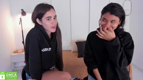 Snapshot of sexychanell_18 chatting on January 2025 12:48:01 PM chanell and yina online show from January 2025 12:48:01 PM