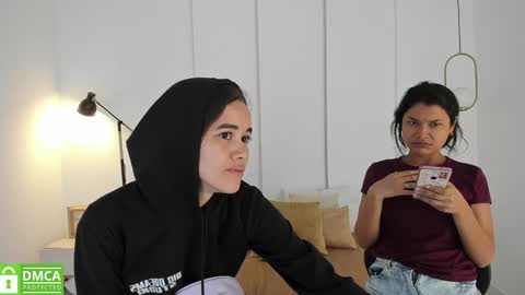 Snapshot of sexychanell_18 chatting on February 2025 12:36:02 PM chanell and yina online show from February 2025 12:36:02 PM