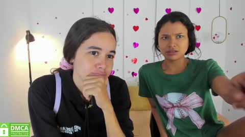 Snapshot of sexychanell_18 chatting on February 2025 12:54:01 PM chanell and yina online show from February 2025 12:54:01 PM