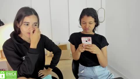 Snapshot of sexychanell_18 chatting on February 2025 12:49:02 PM chanell and yina online show from February 2025 12:49:02 PM