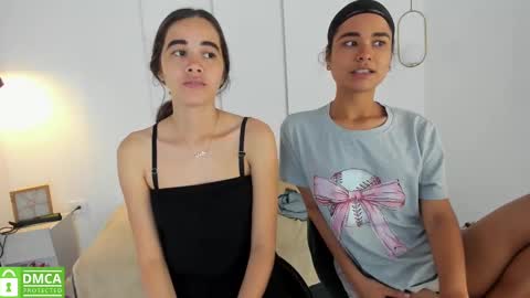 Snapshot of sexychanell_18 chatting on February 2025 04:16:02 PM chanell and yina online show from February 2025 04:16:02 PM