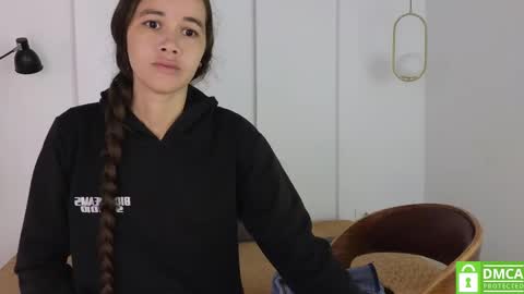 Snapshot of sexychanell_18 chatting on September 2025 12:49:02 PM chanell and yina online show from September 2025 12:49:02 PM