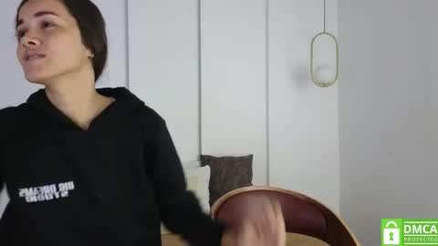 Snapshot of sexychanell_18 chatting on September 2025 01:16:02 PM chanell and yina online show from September 2025 01:16:02 PM