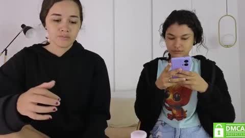 Snapshot of sexychanell_18 chatting on October 2025 01:09:01 PM chanell and yina online show from October 2025 01:09:01 PM