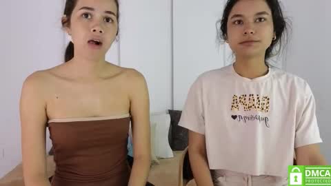 Snapshot of sexychanell_18 chatting on November 2025 01:22:02 PM chanell and yina online show from November 2025 01:22:02 PM