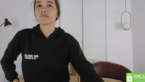 Snapshot of sexychanell_18 chatting on November 2025 01:25:02 PM chanell and yina online show from November 2025 01:25:02 PM