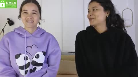 chanell and yina online show from March 2026 01:22:01 PM