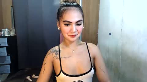 Snapshot of sexycheskax18 chatting on May 2026 04:12:01 PM pretty Cheska online show from May 2026 04:12:01 PM