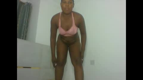 Snapshot of sexyebonygal chatting on April 2026 06:41:01 PM QUINTER online show from April 2026 06:41:01 PM