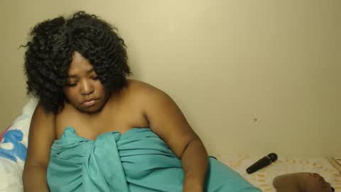 Snapshot of sexyebonyy_ chatting on November 2025 06:42:02 PM sexyebonyy_ online show from November 2025 06:42:02 PM