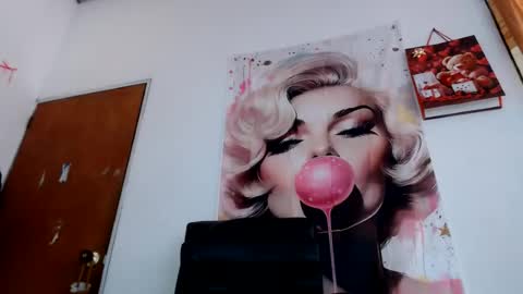 Snapshot of sexyfavgirl chatting on July 2026 08:26:02 PM Mary online show from July 2026 08:26:02 PM