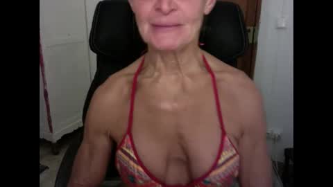 Snapshot of sexyfit58 chatting on December 2024 12:26:02 AM SexyFit58 online show from December 2024 12:26:02 AM