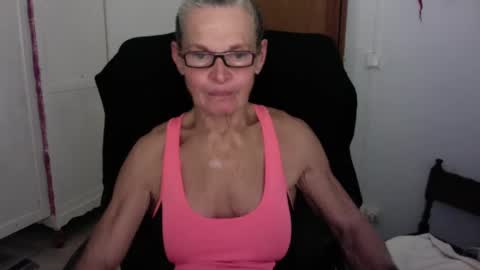 Snapshot of sexyfit58 chatting on January 2025 11:35:01 PM SexyFit58 online show from January 2025 11:35:01 PM
