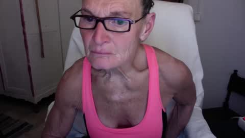 Snapshot of sexyfit58 chatting on February 2025 01:02:02 AM SexyFit58 online show from February 2025 01:02:02 AM