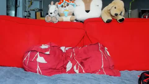 Ari online show from September 2025 05:03:01 PM