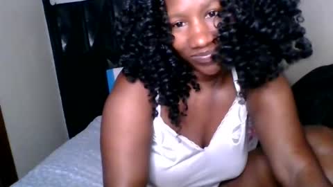 Snapshot of sexygoddes1 chatting on April 2026 07:26:01 PM viola atieno online show from April 2026 07:26:01 PM