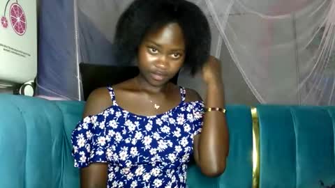 Snapshot of sexyhope212773 chatting on December 2025 09:24:02 PM hope online show from December 2025 09:24:02 PM