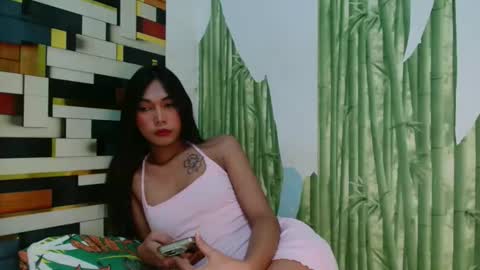 Snapshot of sexyhornyts4u chatting on November 2025 12:05:01 PM sexyhornyts4u online show from November 2025 12:05:01 PM