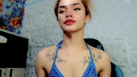 Snapshot of sexyhotbabe18 chatting on February 2025 04:33:01 PM sexyhotbabe18 online show from February 2025 04:33:01 PM