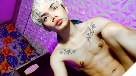 Snapshot of sexyhotbabe18 chatting on February 2025 09:48:02 PM sexyhotbabe18 online show from February 2025 09:48:02 PM