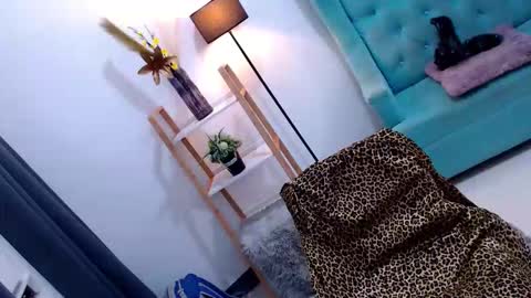 Snapshot of sexyjeanniecuntcums chatting on November 2025 10:26:01 AM JENNY online show from November 2025 10:26:01 AM