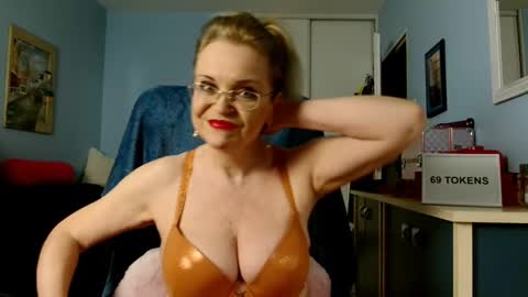 Snapshot of sexyjennyeu chatting on March 2026 09:30:02 PM Jenny online show from March 2026 09:30:02 PM
