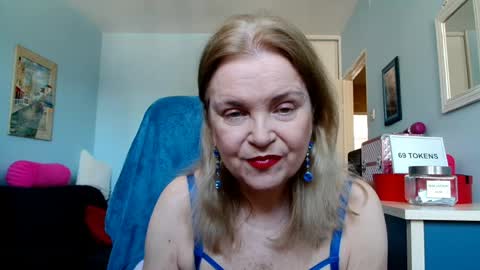 Snapshot of sexyjennyeu chatting on May 2026 10:53:01 AM Jenny online show from May 2026 10:53:01 AM