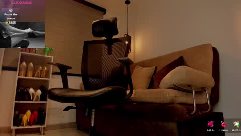 katalina larson online show from February 2025 02:25:01 AM