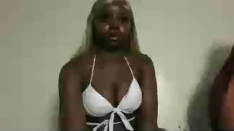 Snapshot of sexykitten201 chatting on June 2026 12:14:02 PM sexykitty online show from June 2026 12:14:02 PM
