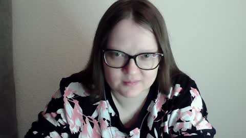 Snapshot of sexykitty_2 chatting on December 2024 09:29:02 PM Kate online show from December 2024 09:29:02 PM