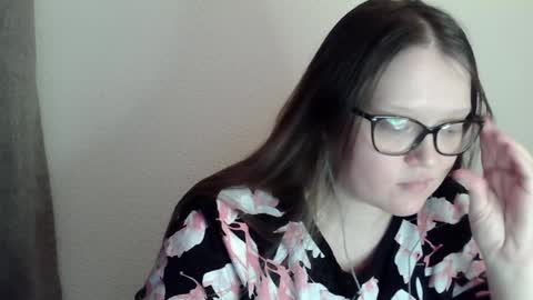 Snapshot of sexykitty_2 chatting on January 2025 01:26:01 AM Kate online show from January 2025 01:26:01 AM