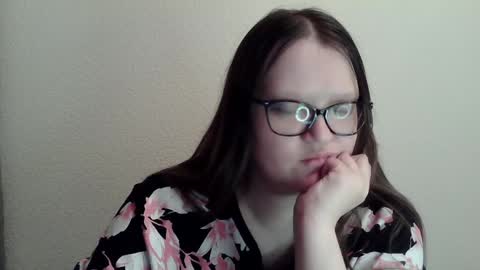 Snapshot of sexykitty_2 chatting on January 2025 04:17:02 AM Kate online show from January 2025 04:17:02 AM