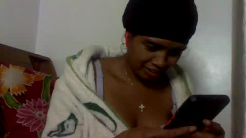 sexylarra12 online show from May 2026 05:52:02 PM