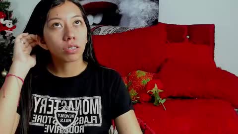 laura online show from December 2024 12:57:02 PM